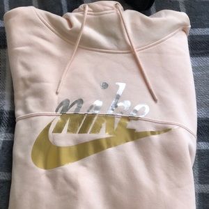 Nike sweatshirt